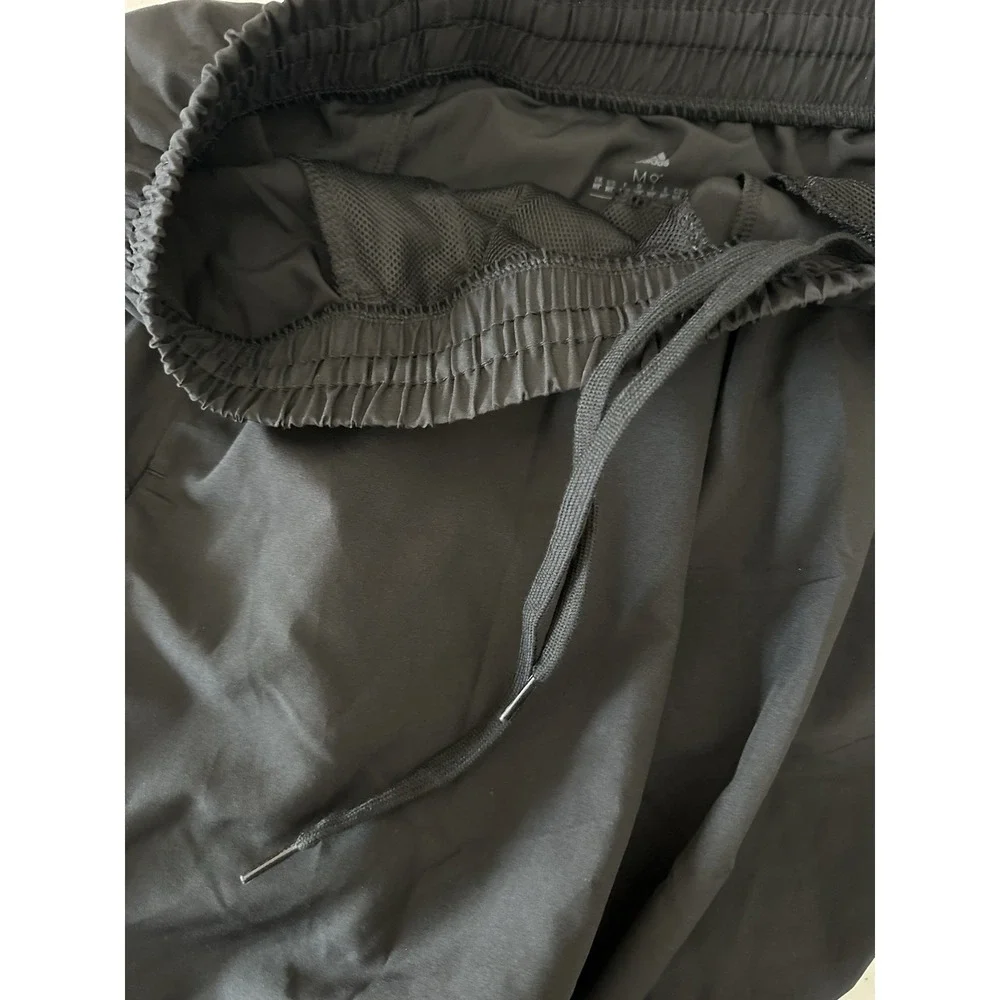 Adidas AEROREADY Men's Black Athletic Training Shorts 9" Inseam Pockets New - Picture 8 of 11